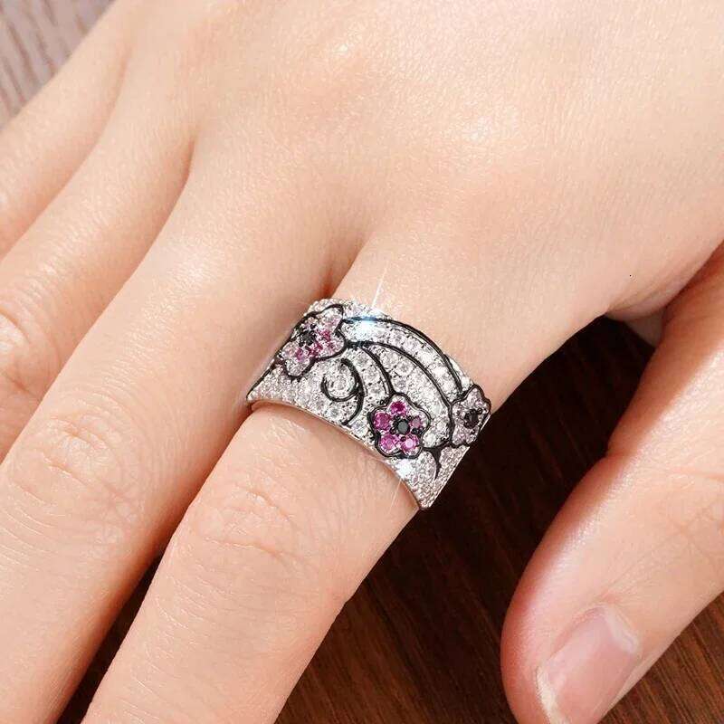 Huitan Sweet Romantic Flower Rings with Pink/White Cubic Zirconia Elegant Gorgeous Accessories for Women Chic Party Jewelry Hot