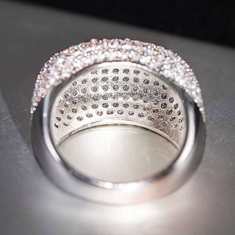 Huitan Sparkling Women Rings for Wedding Engagement Party Full Bling Crystal Cubic Zirconia Luxury Trendy New Jewelry