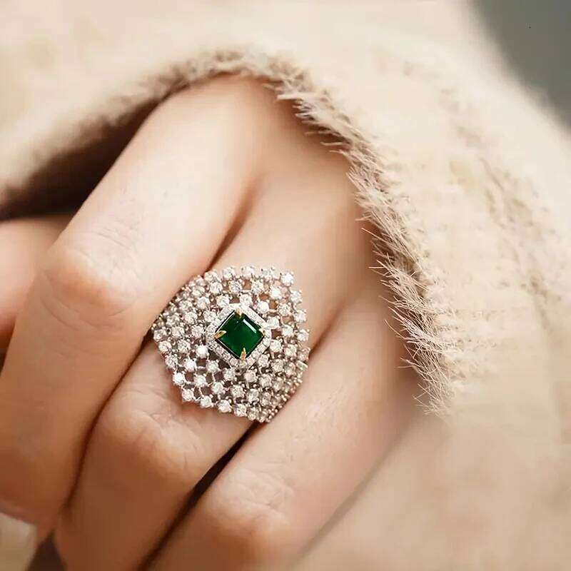 Huitan Bling Geometric with Square Green Cubic Zircon Fashionable Silver Color Finger Rings Luxury Jewelry for Women