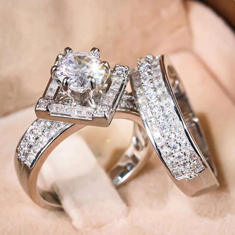 Huitan Graceful 2Pcs Set Rings Sparkling Luxury Cubic Zirconia Finger Accessories for Wedding Engagement Chic Fashion Jewelry