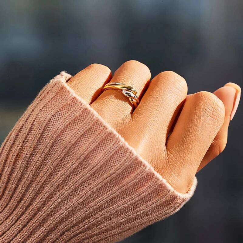Huitan Trendy Two Tone Twist Finger Ring for Women Modern Fashion Female Metal Rings Daily Wear Versatile Accessories Jewelry