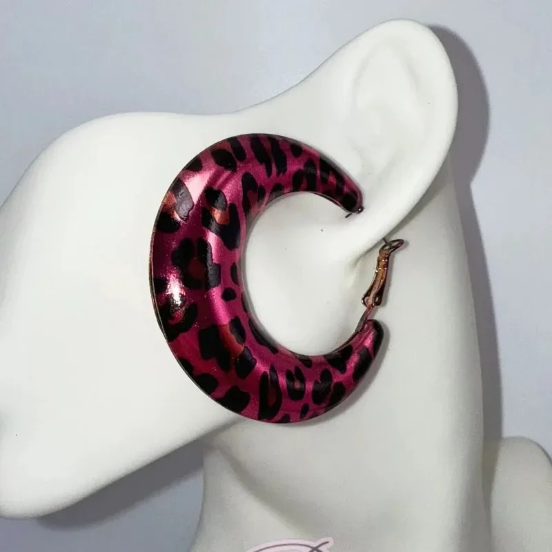 Pink Leopard Print Grunge Rock Punk Charm Earrings for Women Sexy Fashion Accessories Green Leopard Print Earrings Y2K Jewelry 251230