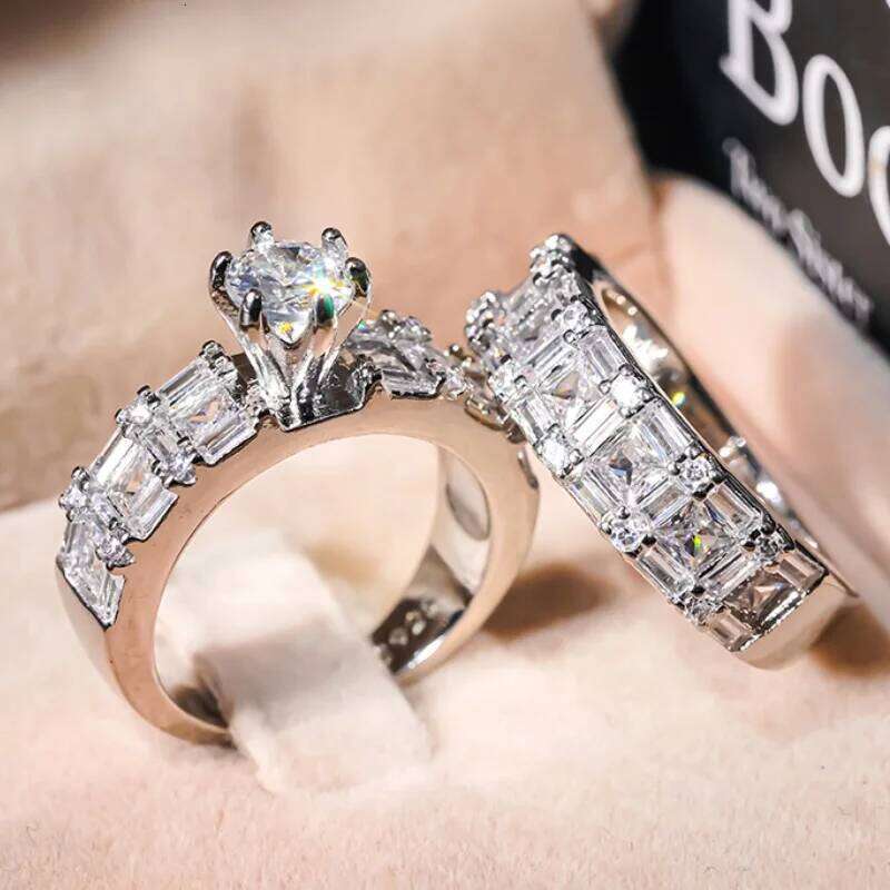 Huitan Opulent Sparkling 2Pcs Rings Set Charms Promise Wedding Band Jewelry Lady Delicate Attractive Accessories for Engagement