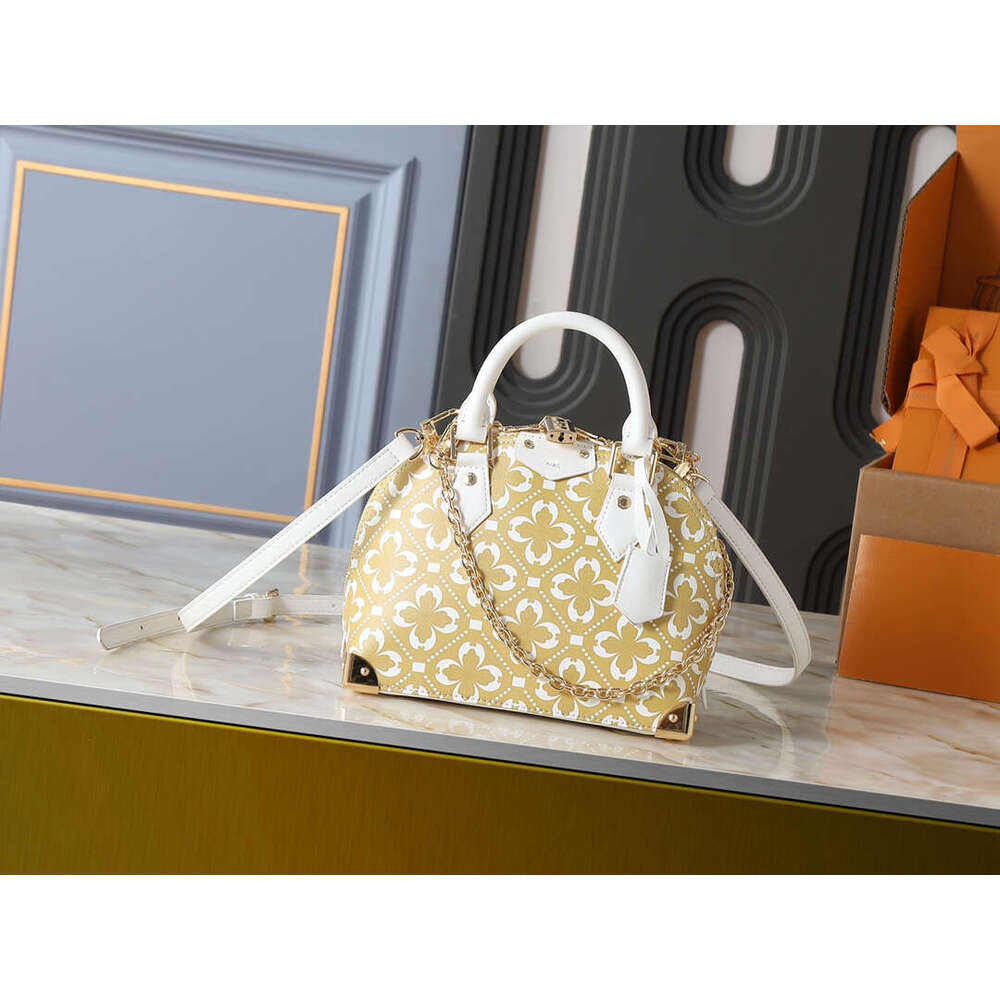 M28032 M53152 2026 New Shell High-End Feel Printed Handbag Small Versatile Trendy Women's Crossbody Bag This Year