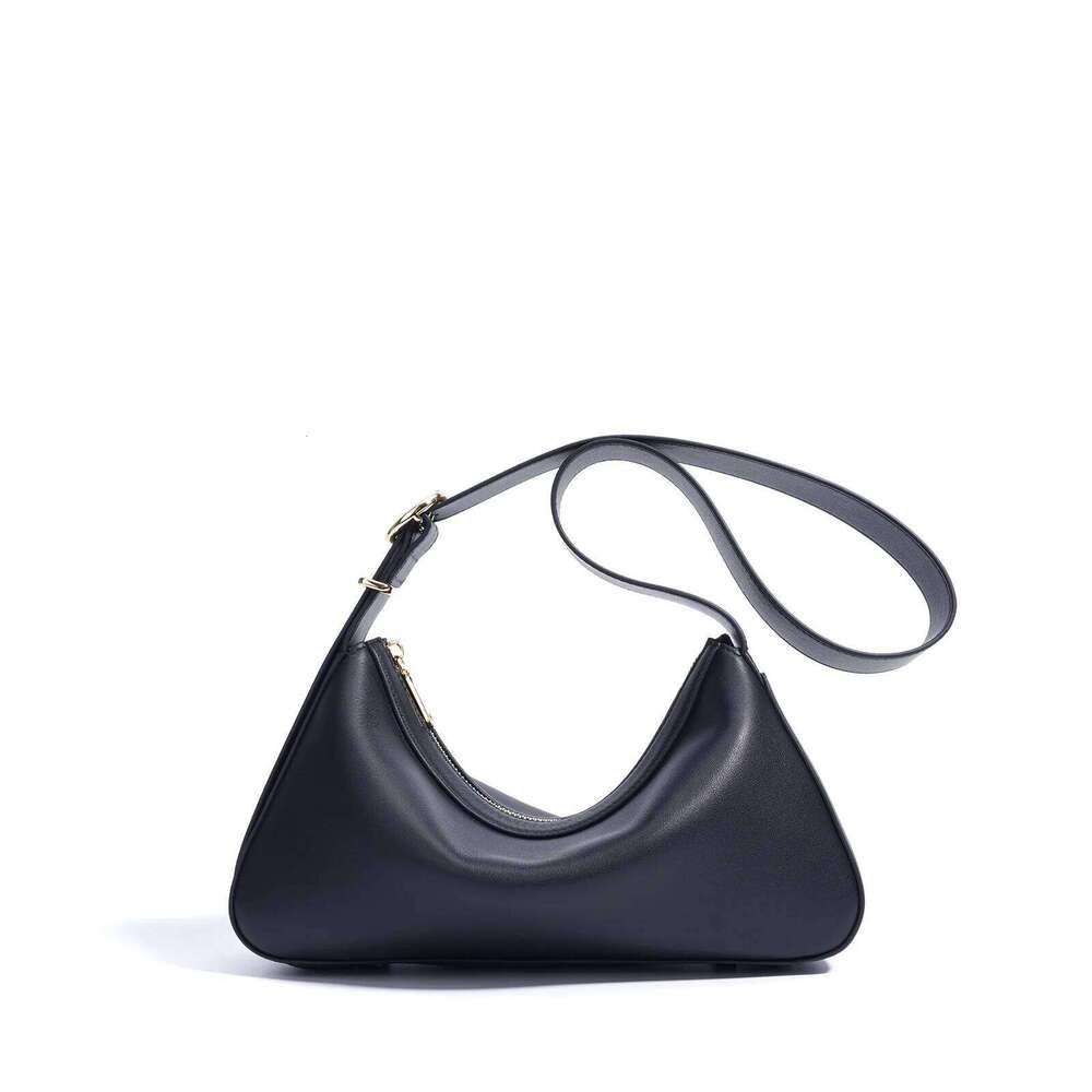 Cowhide Women's Crescent New Niche Design Simple Commuter Crossbody Fashionable High Quality Armpit Shoulder Bag Suotong251222
