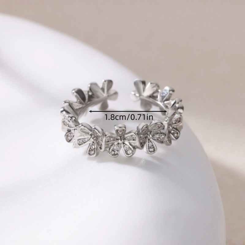 Aesthetic Daisy Open Rings with Bling Stones Adjustable Size Gold Silver Fashion Rings Hot Selling