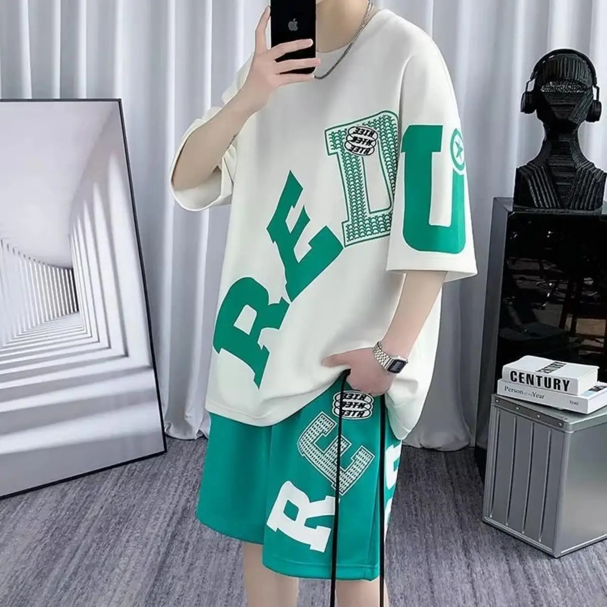 Summer fashion mens personalized letter print comfortable breathable round neck Tshirt shorts set outdoor street style outfit 251230