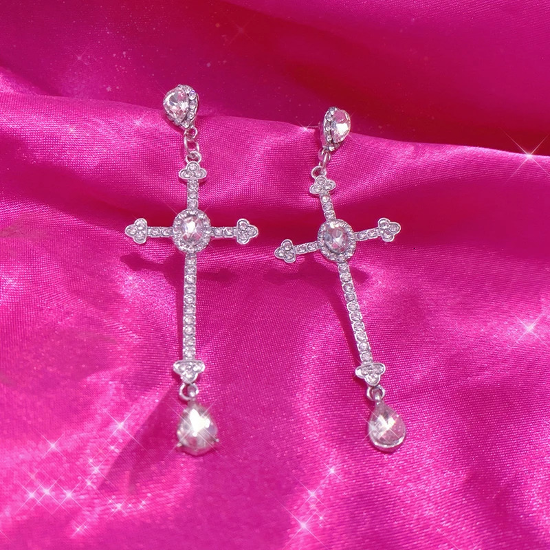 Y2K Crystal Cross Stud Earrings Shining Korean Fashion Egirl Aesthetic Earrings for Women 2000s Jewelry Punk Accessories Cute 251230
