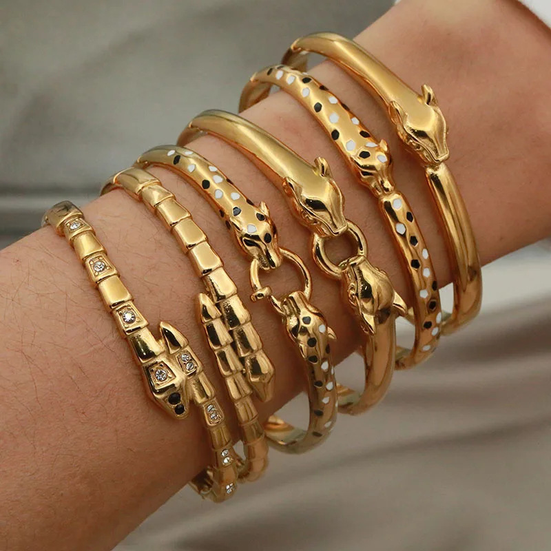 Luxury Brand Designer Jewelry European And American Style Titanium Steel High-End Bracelet Jewelry Inlaid With Diamonds Light Luxury Elegant Fashion V