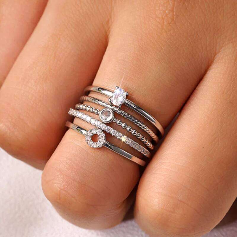 Huitan Fashion 5Pcs Stackable Rings Set Female Engagement Party Accessories Delicate Trendy Brilliant Zirconia Finger Jewelry