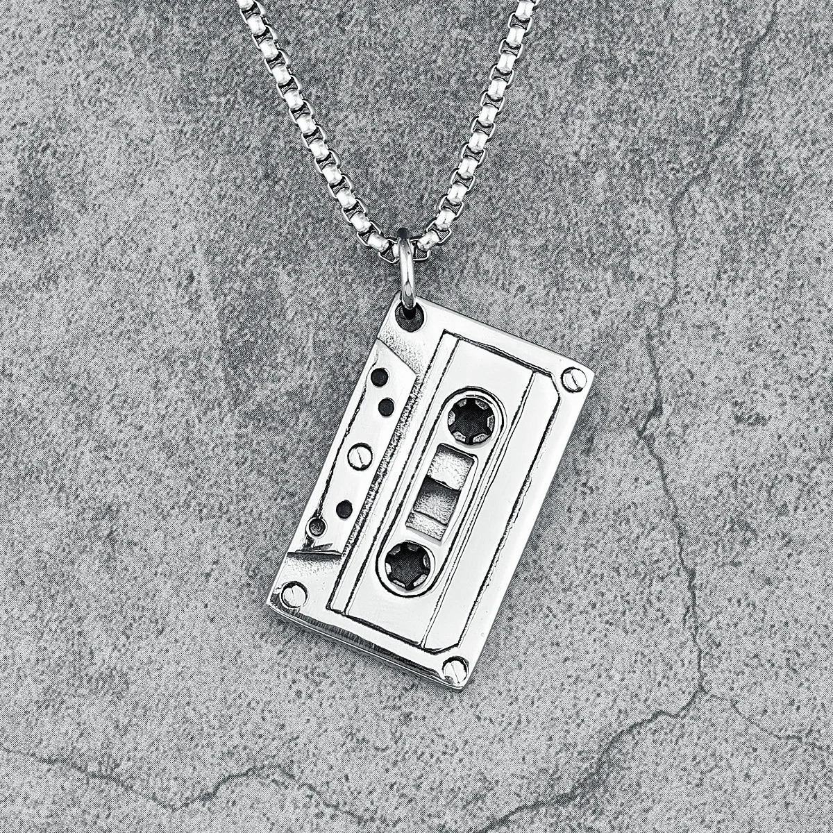 Retro Cassette Tape Necklace Stainless Steel Men Pendant Chain Vintage Hip Hop Rap Music Party for Friend Jewelry Gift 251230