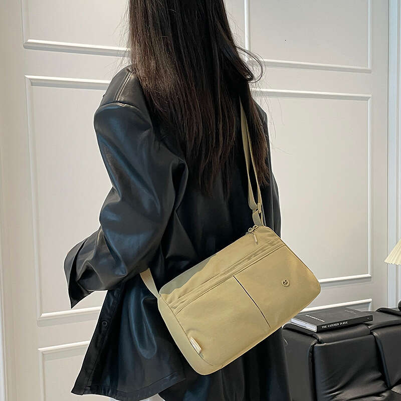 Colorful Fox Shoulder Women's New Lightweight Casual Fashion Large Capacity Multi-layer Crossbody Bag Cross-border