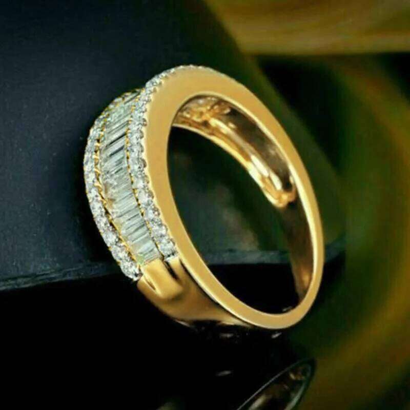 Huitan Trendy Gold Color Wedding Band Bridal Accessories with Brilliant Zirconia Fashion Versatile Finger Jewelry for Engagement