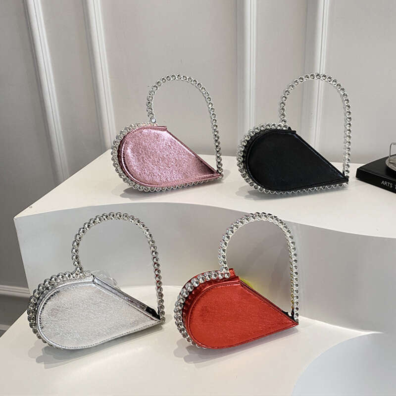 2025 Spring/Summer New Cross-Border Heart-Shaped Clutch with Diamonds, Fashionable and Stylish Women's Evening Bag, Handheld Bag