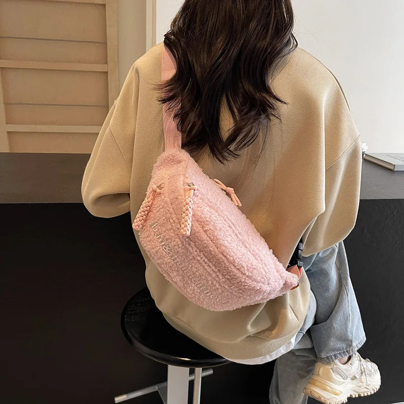 Fleece Sherpa Crossbody Bag for Women Mini Everywhere Belt Bag Trendy Fashionable Cute Waist Pouch Sling Bum Bag Waist Bum Pack 251231