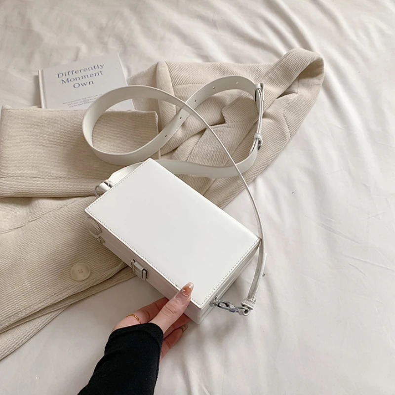 Retro Camera Shaped PU Box Unisex Crossbody Bag 2026 Versatile Fashion Square Bag Casual Commuting Crossbody Bag 251231