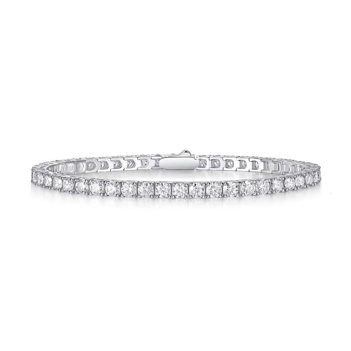 Shining Full Diamond Tennis Bracelet Classic Style High-End Luxury Accessory Delicate Moissanite 18K Gold Bracelets Bangles