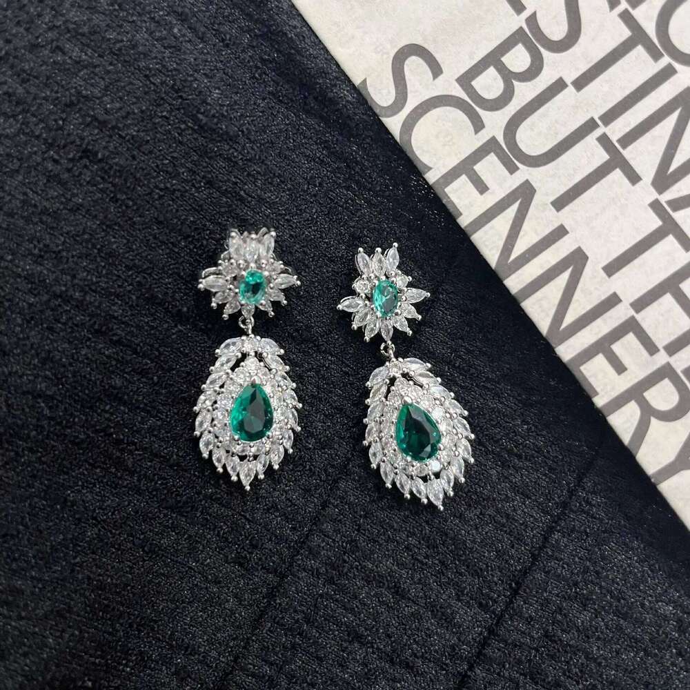 Retro luxury inlaid phoenix tail feathers Green gemstone water droplet earrings for women high-end earring wedding jewelry