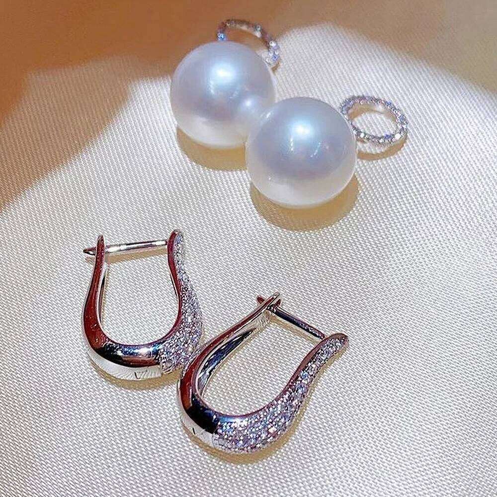 Huitan New Trend Imitation Pearl Dangle Earring for Women Luxury Silver Color Bling Cubic Zirconia Fashion Elegant Lady Jewelry