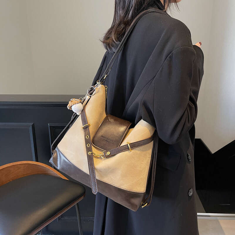 Autumn Winter Commuter Large Capacity Tote for Women 2025 New High-Quality Texture Niche Versatile Casual Crossbody Bag