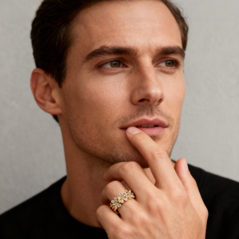 Aesthetic Daisy Open Rings with Bling Stones Adjustable Size Gold Silver Fashion Rings Hot Selling