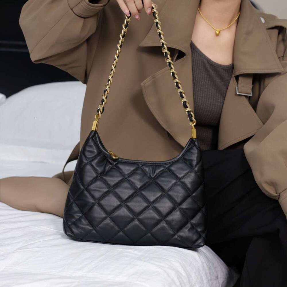 toteBag Shoulder ROSE NOIRE Top Layer Cowhide Quilted for Women New Spring Summer Genuine Leather Fashion Versatile Elegant Single Shoulder Underarm C