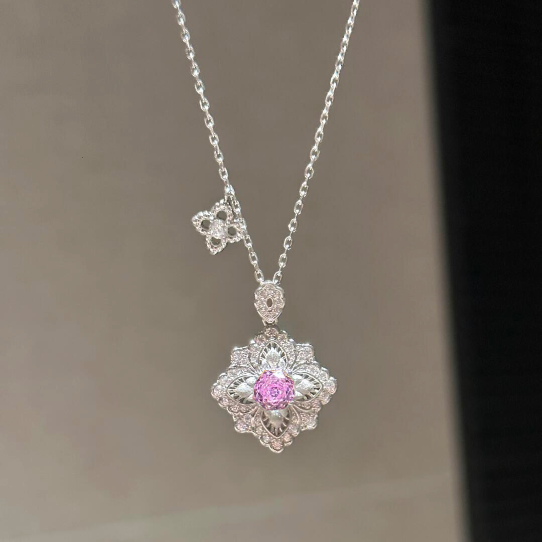 Luxury Brand Designer Jewelry French Style Gold Brushed Colorful Rose Cut Four-Leaf Clover Pendant Necklace Classical High-End Light Luxury Sweater Ch