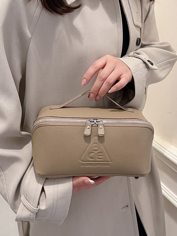 New Design Bag Large capacity, Niche, waterproof, portable, travel zone, Toiletries and cosmetics storage bag Free shipping