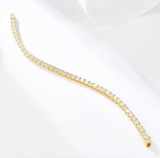 Shining Full Diamond Tennis Bracelet Classic Style High-End Luxury Accessory Delicate Moissanite 18K Gold Bracelets Bangles
