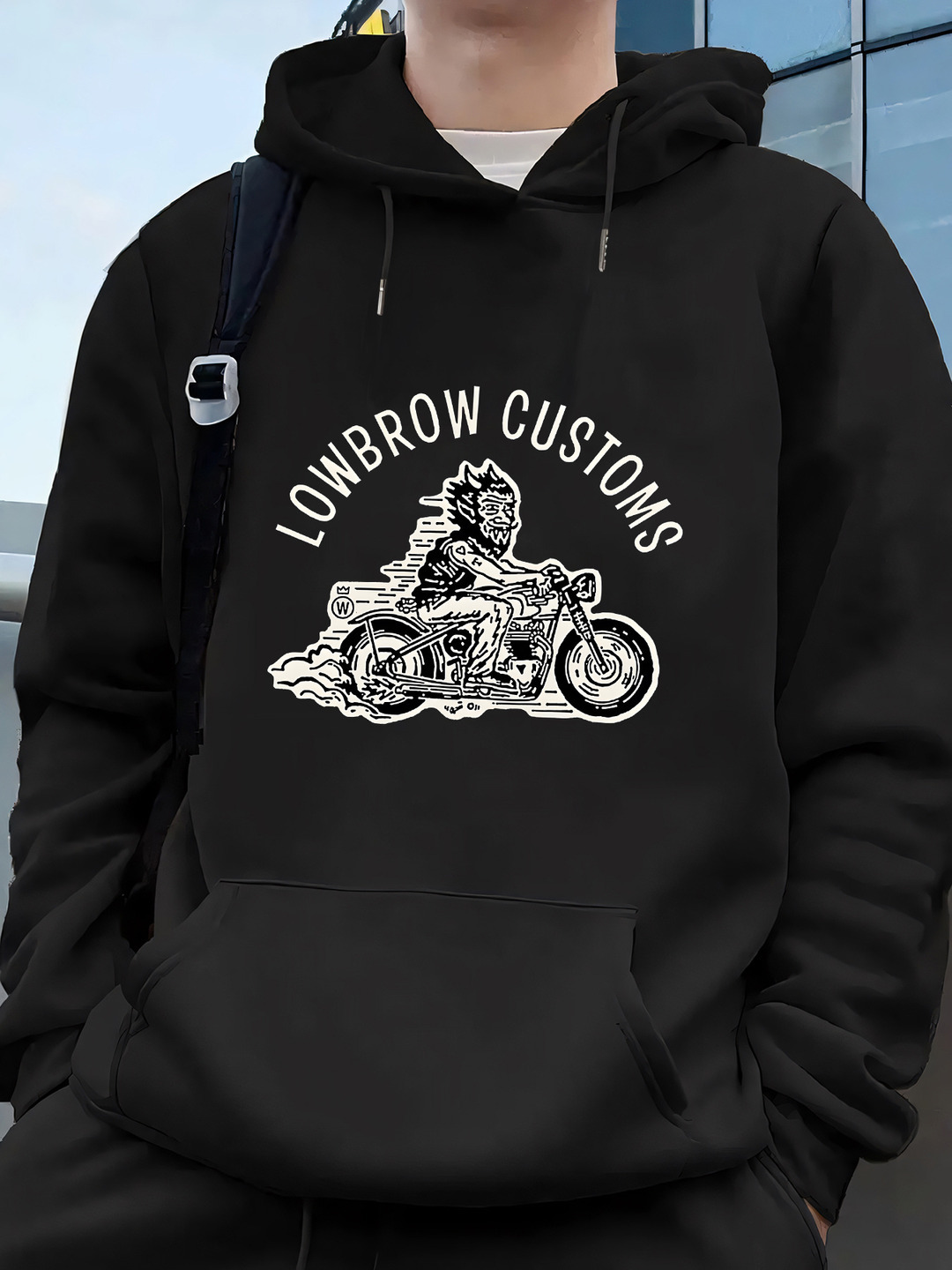 Patterned - Casual Long-Sleeve Pullover with a Front Pocket, Made from Soft Material, Perfect for The Essential Hoodie in Autumn And Winter.