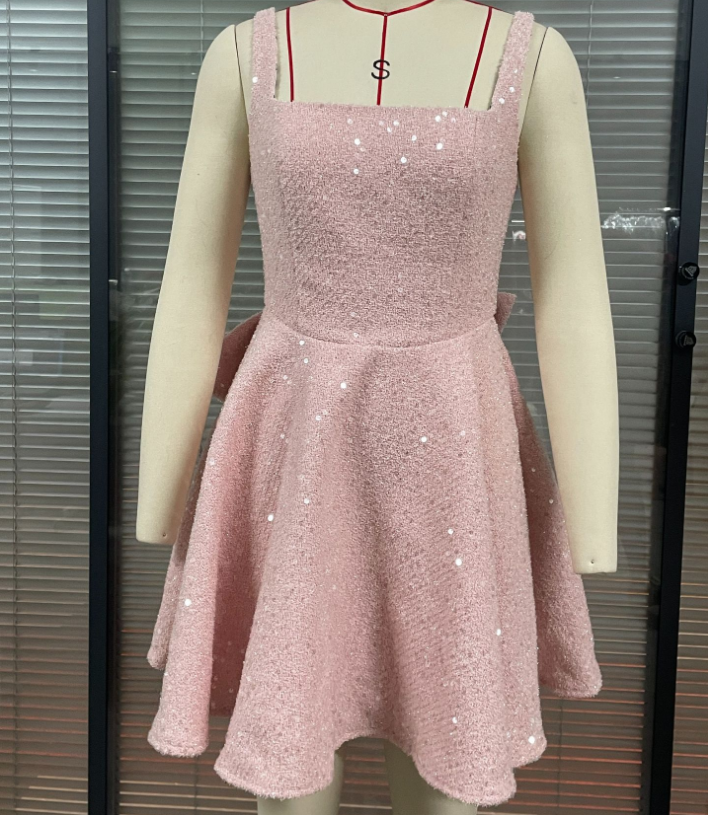 A large bow party dress with a European and American style