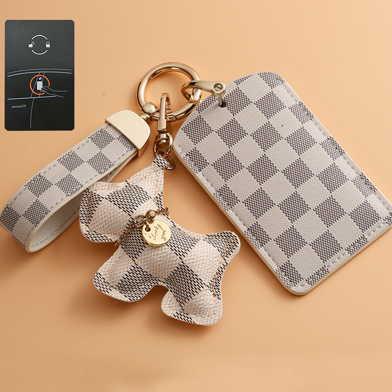 Leather Bear Charm Creative Factory Direct Wholesale Fashion Bag & Car Keychain for Tesla Model 3/Model S/X/Model Y Luxury Key Cover & Holder