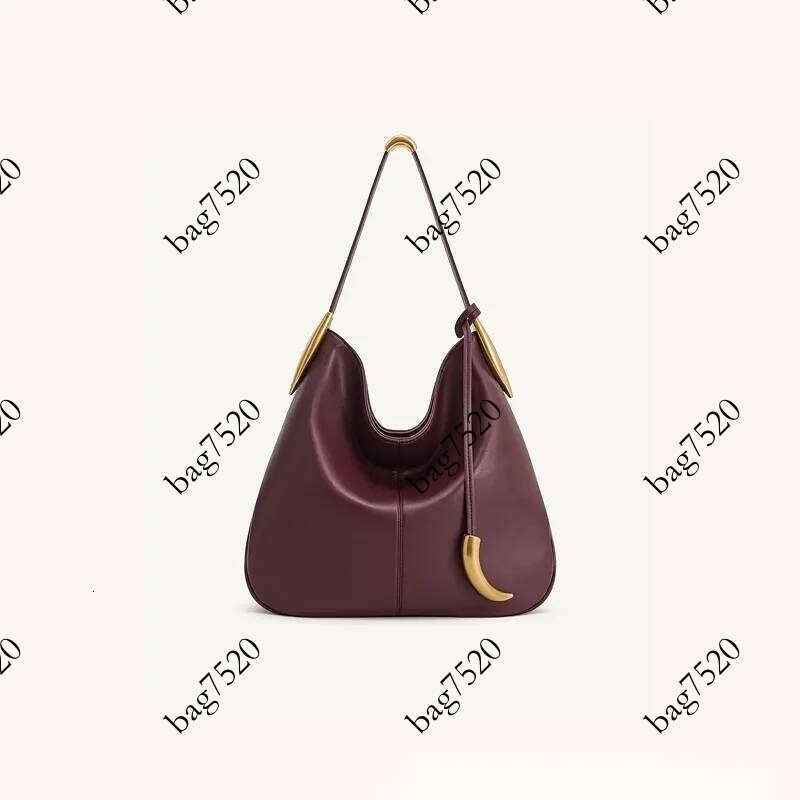 Hobo New Style, Matte Finish, Fashionable, Metallic Decoration, Shoulder Bag/Underarm Bag, Large Capacity Tote Bag Pingshuo