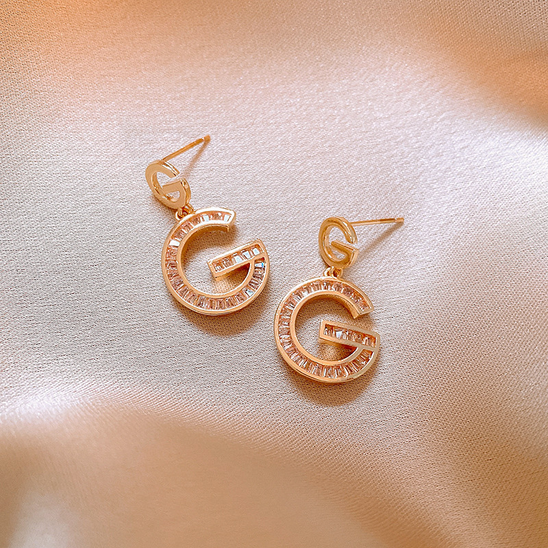 Luxury Brand Designer Jewelry Real Gold Plated Silver Needle Zircon Letter Earrings Vintage High-End Fashion Stud Earrings Niche Temperament Versatile