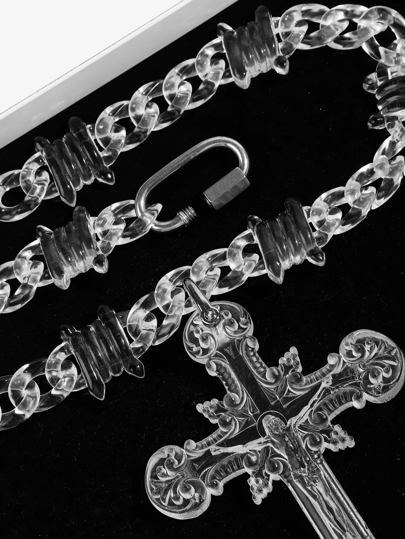 Transparent Acrylic Big Jesus Christ Cross Necklace Pendants Men Hip Hop Barbed Wire Cuban Link Chain Choker Male Jewelry Gifts 251230