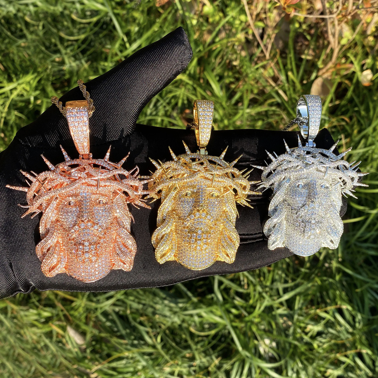 Aokaishen Iced Out Ratten Jesus Necklace Pendant for Men Prong Setting Cubic Zirocnia Hip Hop Jewelry 251230