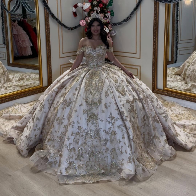 Champagne Shiny Quinceanera Dresses Off Shoulder Ball Gown Sweet 16 Dress Gold Sequin Applique Bow Beading Crystal Tull Birthday Party Vestidos 15 De 