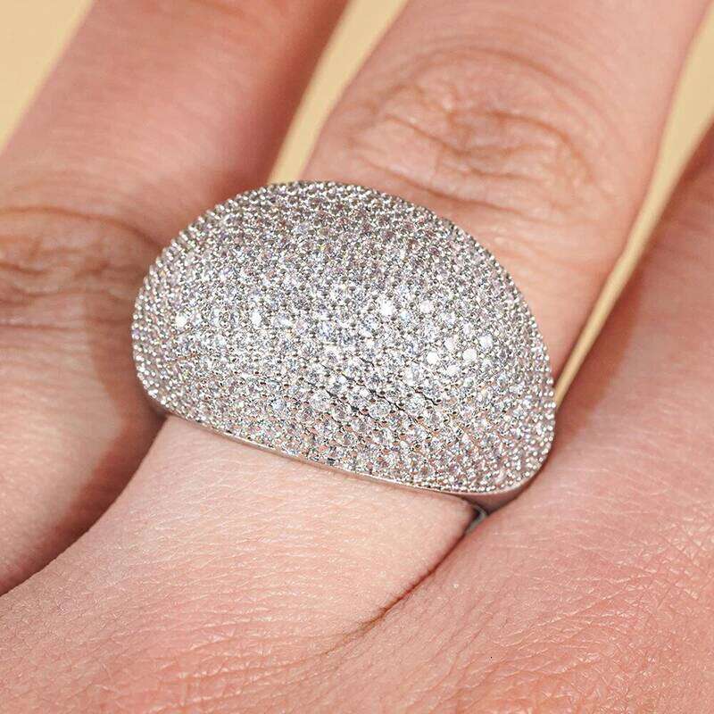 Huitan Bling Women Rings Full Paved Cubic Zirconia Sparkling Wedding Band Accessories Silver Color/Gold Color Fashion Jewelry