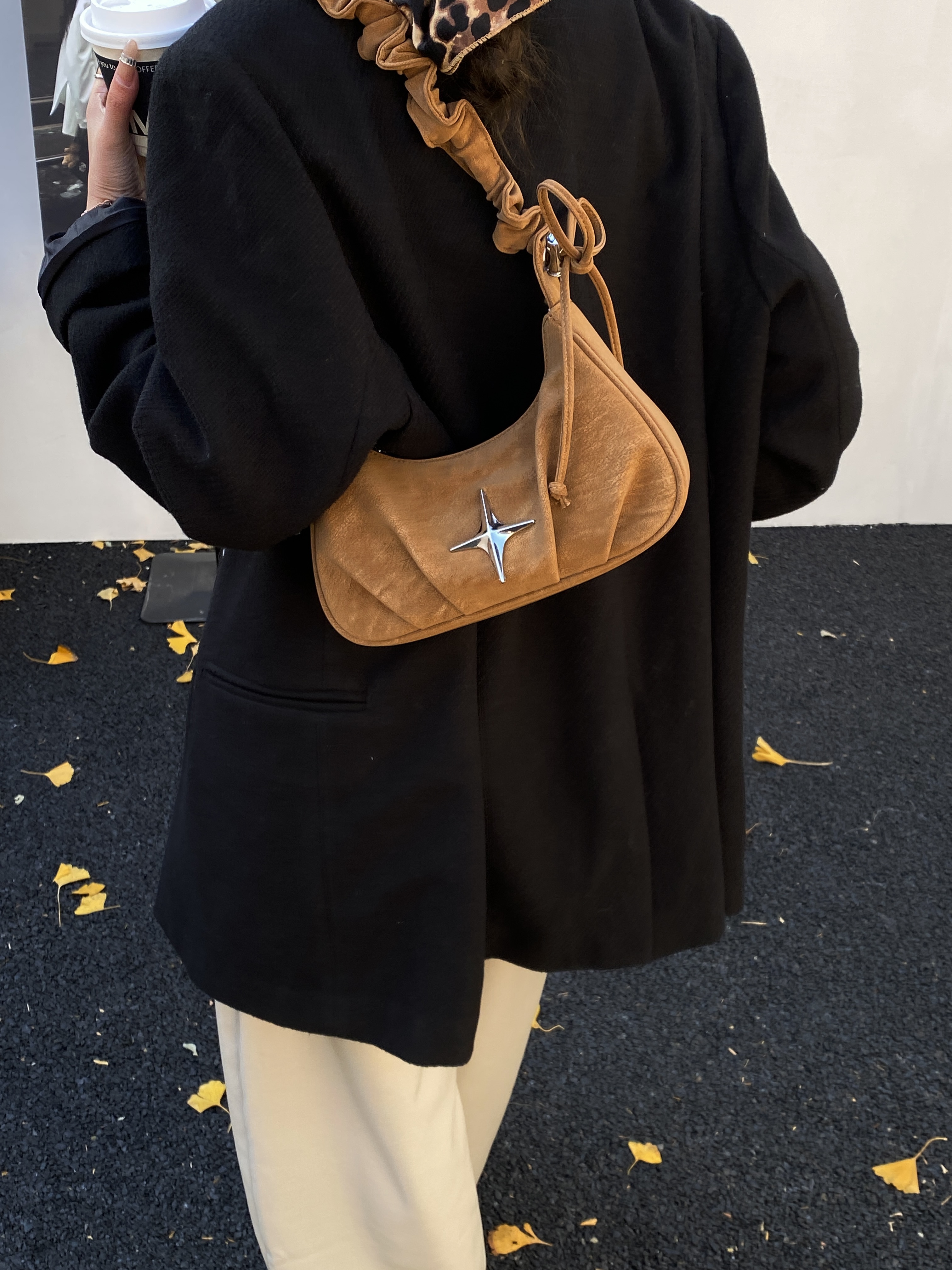 Chic & Robust Cross Body Satchel Ideal For Casual Outings