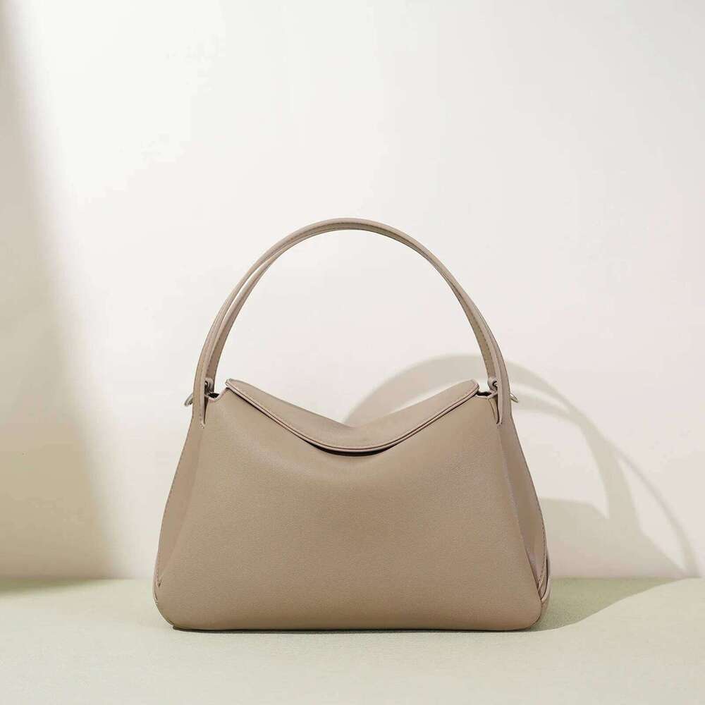 Cowhide Women's Pillow New Niche Design Simple Commuter One-Shoulder Crossbody Bag Large Capacity Fashionable Handbag Suotong251222