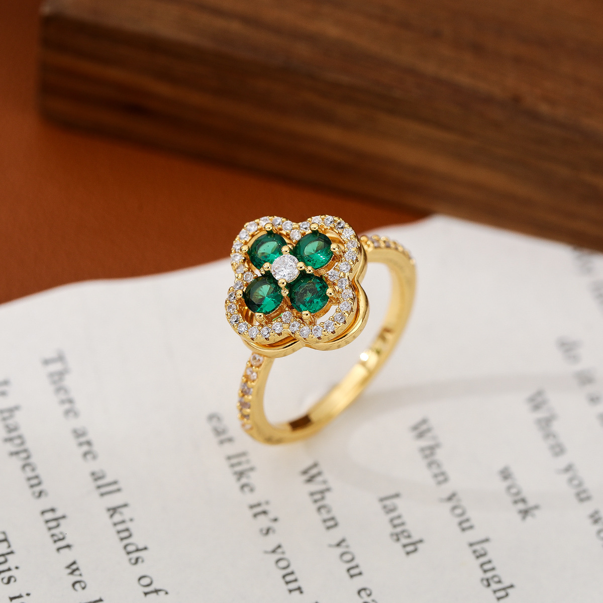 Luxury Brand Designer Jewelry Rotating Zircon Green Four-Leaf Flower Ring For Women, Light Luxury Versatile Design, High-End Adjustable Open Ring