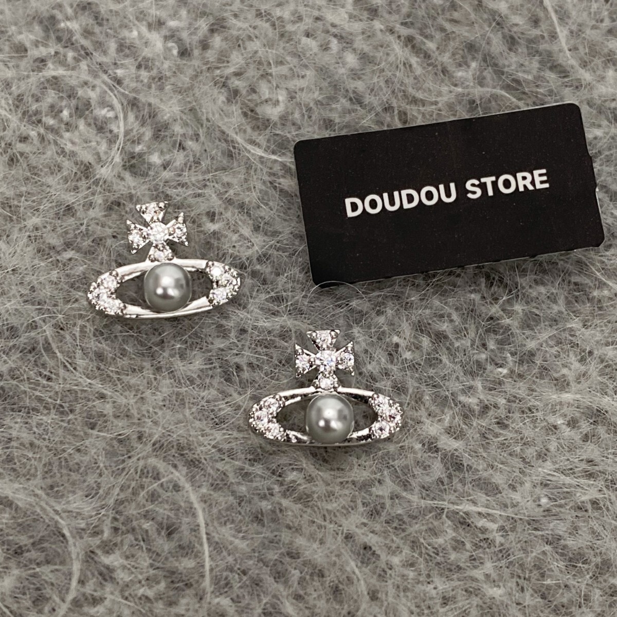 Luxury Brand Designer Jewelry 925 Silver Needle Simple Gray Pearl Saturn Earrings Planet Earrings High-End Small Elegant Women's Earrings Wholesa