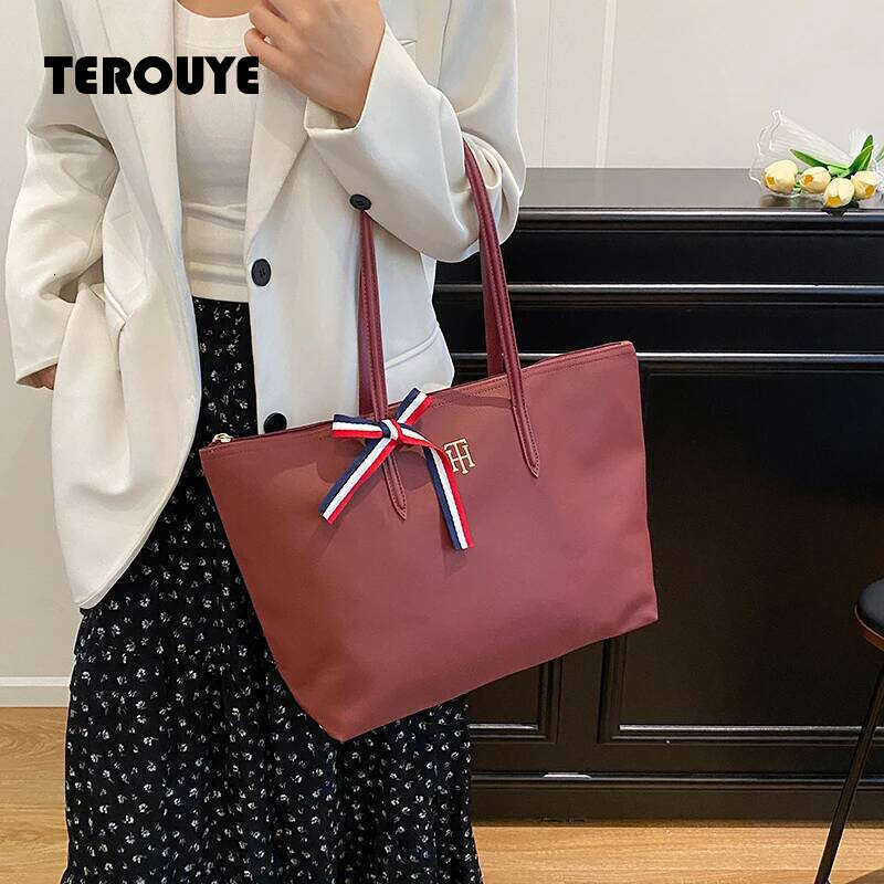 Luxurious Chain Shoulder Strap Bag, High-Quality Women's Zipper Handbag, Suitable For Daily Use TEROUYE