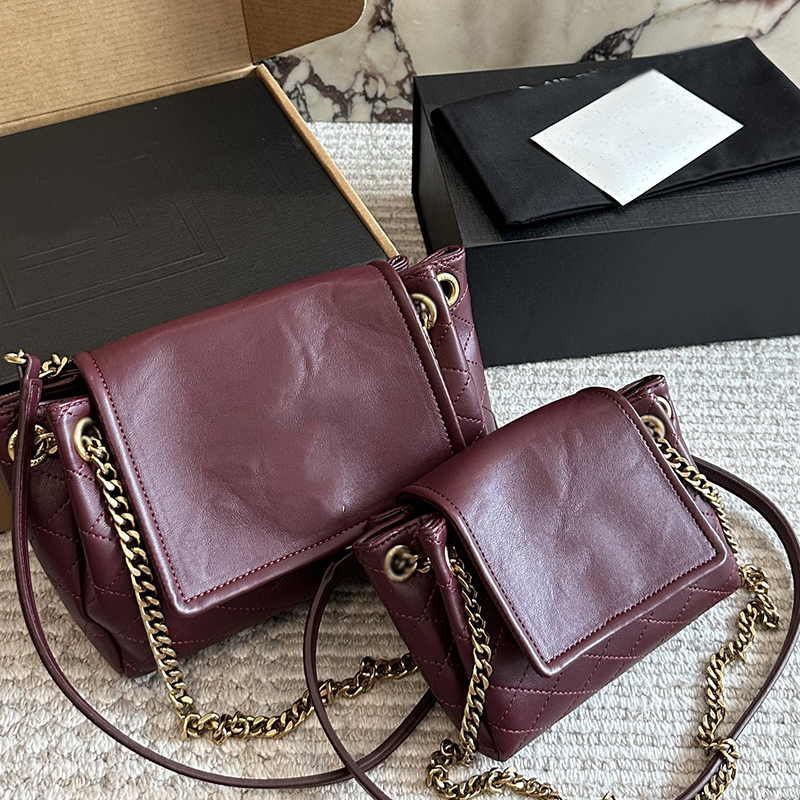 Women Designer Nolita Single Flap Quilted Shoulder Bags With Gold Metal Chain Crossbody Handbags Large Capacity Outdoor Sacoche Purse Pockage 18x13cm 23x15cm