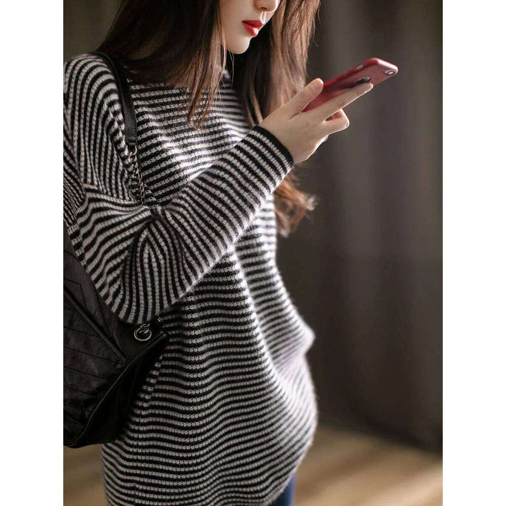 Women's Autumn Winter Cashmere Long Sleeve Black And White Stripe O-Neck Casual Fashion Pullover Women's Au