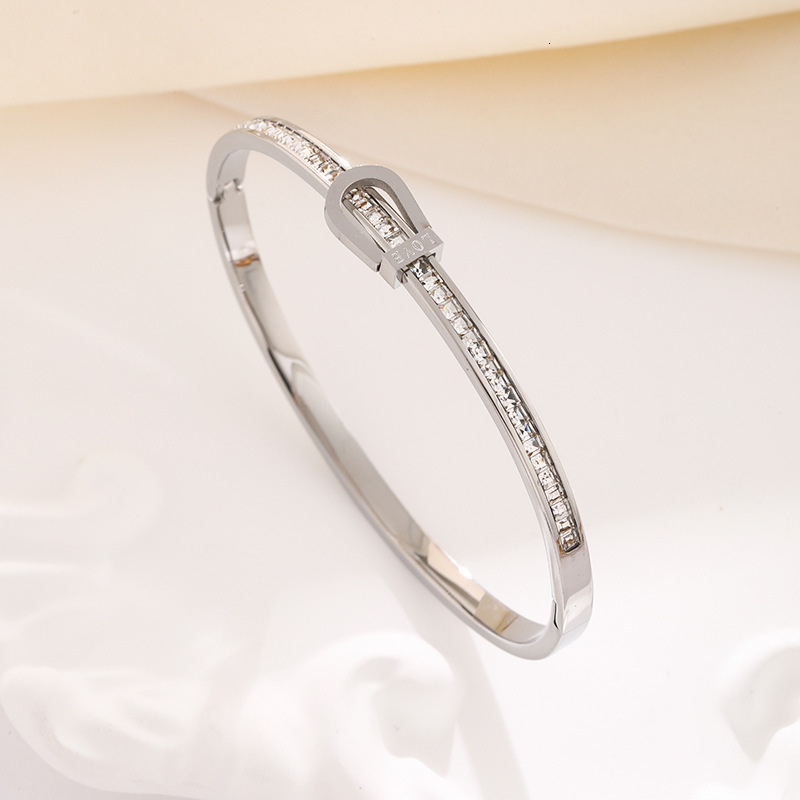 Luxury Brand Designer Jewelry Hot Selling Titanium Steel Bracelet Real Gold Plating Non-Fading High Inlaid Diamond Light Luxury Stainless Steel Bracel