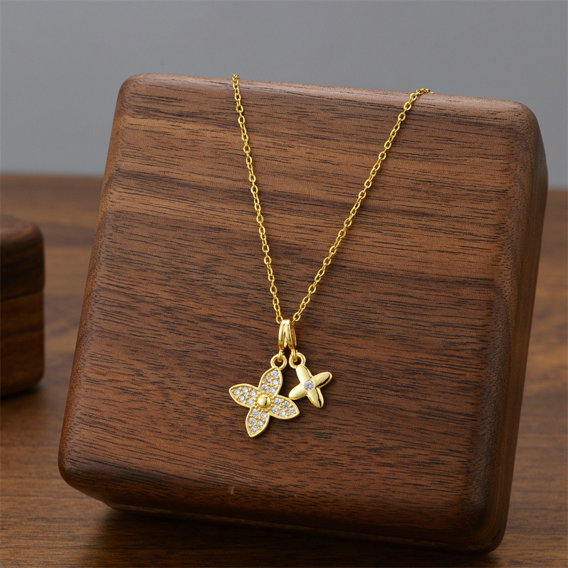 Luxury Brand Designer Jewelry Fashion Micro-Inlaid Double Four-Leaf Flower Pendant Titanium Steel Necklace For Women Real Gold Plating Color Retention