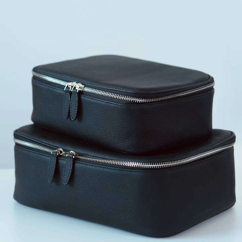 First Layer Cowhide Women Makeup Classic Design Large Capacity Portable Travel Toiletries Simple Multi-Function Storage Bag Suotong251222
