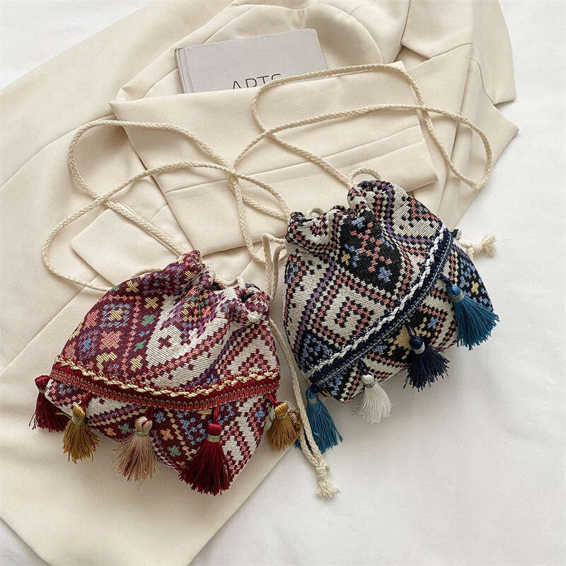 Style Women's 2024 New Ethnic Tassel Bucket Ins Versatile Shoulder Crossbody Bag