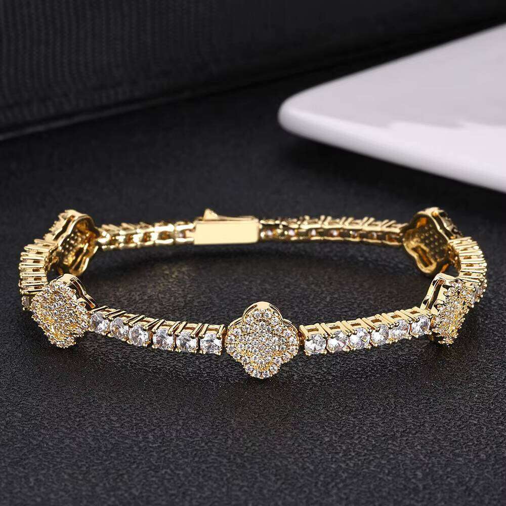 Women's Four-Leaf Clover Tennis Bracelet Fashion Gold-Plated Brass VVS Moissanite Chain Link Jewelry